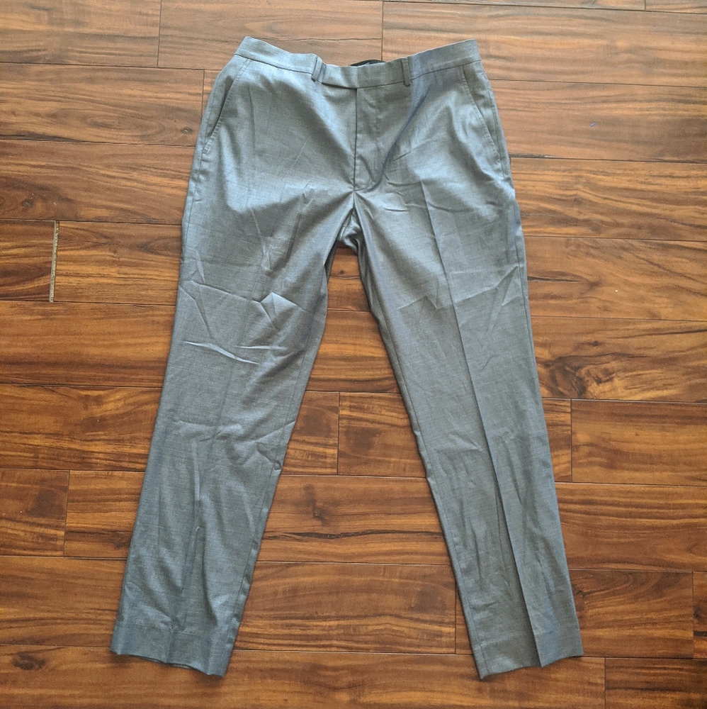 Reaction Kenneth Cole light gray pants size 37